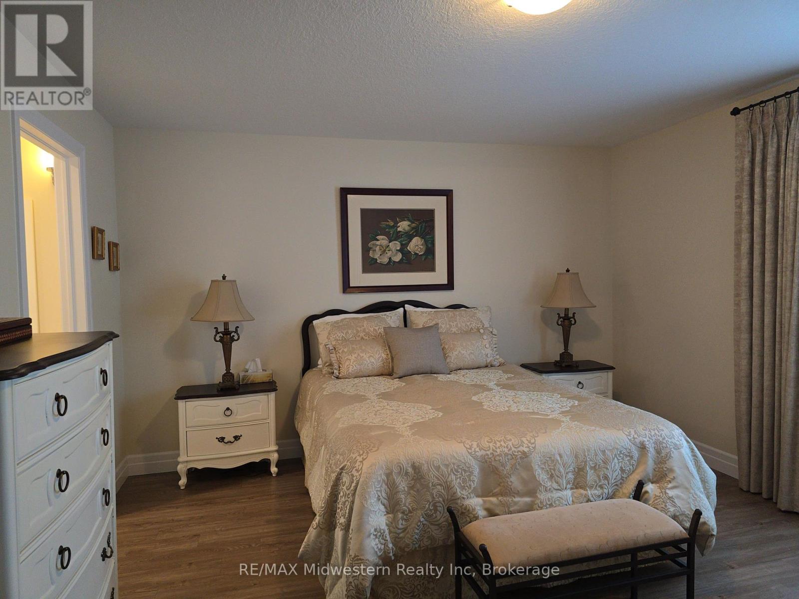 1095 Kincaid Street W, North Perth, Ontario  N4W 0J8 - Photo 15 - X12404053