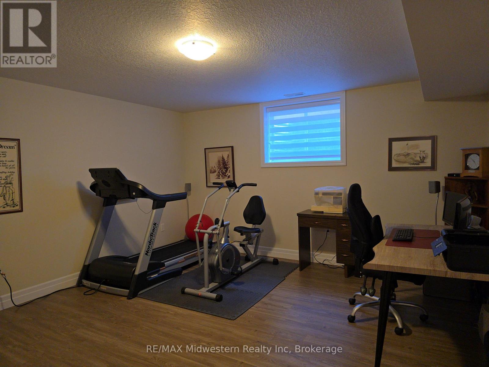 1095 Kincaid Street W, North Perth, Ontario  N4W 0J8 - Photo 22 - X12404053