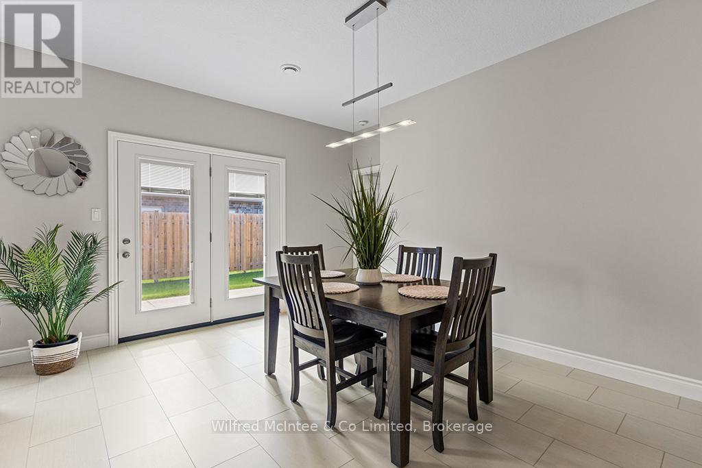32 - 246 Grey Street S, Saugeen Shores, Ontario  N0H 2L0 - Photo 15 - X12404082