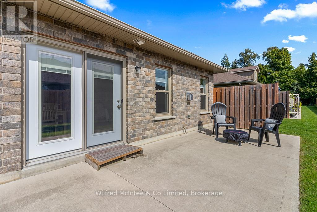 32 - 246 Grey Street S, Saugeen Shores, Ontario  N0H 2L0 - Photo 37 - X12404082