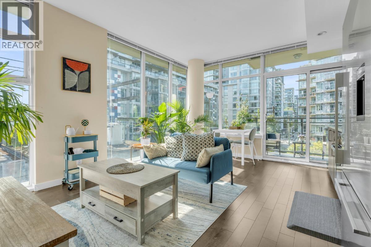 504 38 W 1ST AVENUE, Vancouver, British Columbia