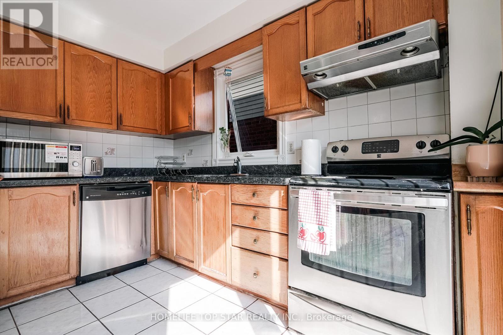 159 Heale Avenue, Toronto, Ontario  M1N 3Y2 - Photo 29 - E12403983