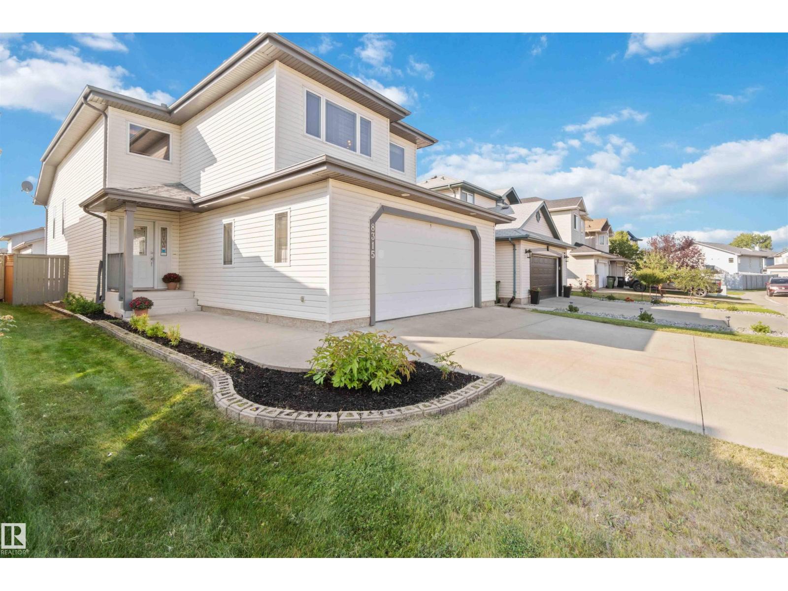 8315 172 Ave Nw Nw, Edmonton, Alberta  T5Z 3M1 - Photo 2 - E4457824