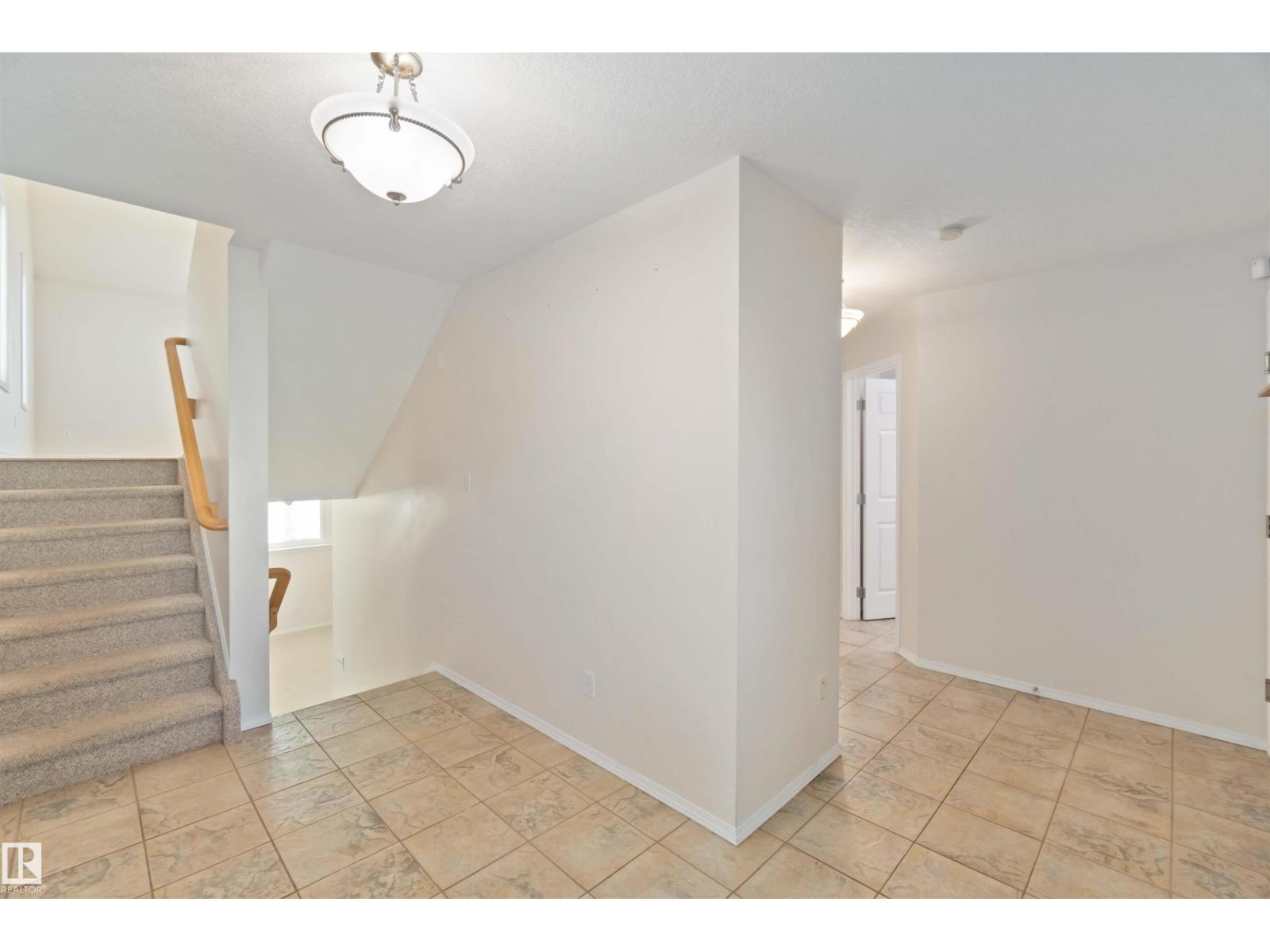 8315 172 Ave Nw Nw, Edmonton, Alberta  T5Z 3M1 - Photo 4 - E4457824