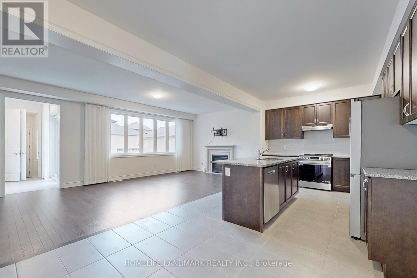 3574 Bur Oak Avenue, Markham (Cornell), Ontario  L6B 1R8 - Photo 10 - N12403890