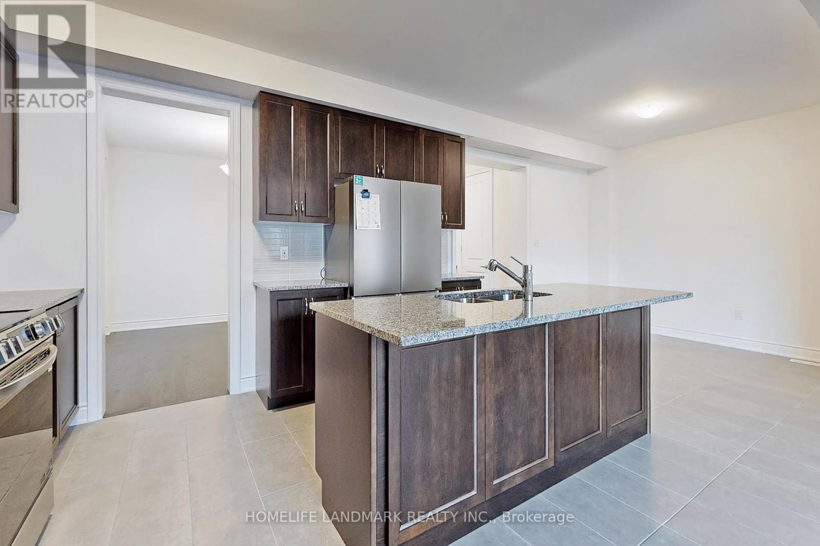 3574 Bur Oak Avenue, Markham (Cornell), Ontario  L6B 1R8 - Photo 11 - N12403890