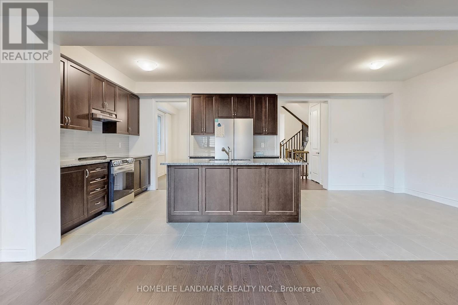 3574 Bur Oak Avenue, Markham (Cornell), Ontario  L6B 1R8 - Photo 9 - N12403890