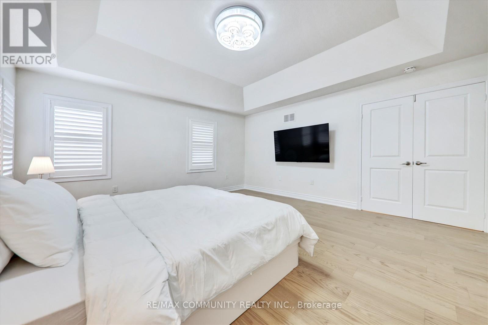 932 Barton Way, Innisfil, Ontario  L9S 0N5 - Photo 27 - N12403957