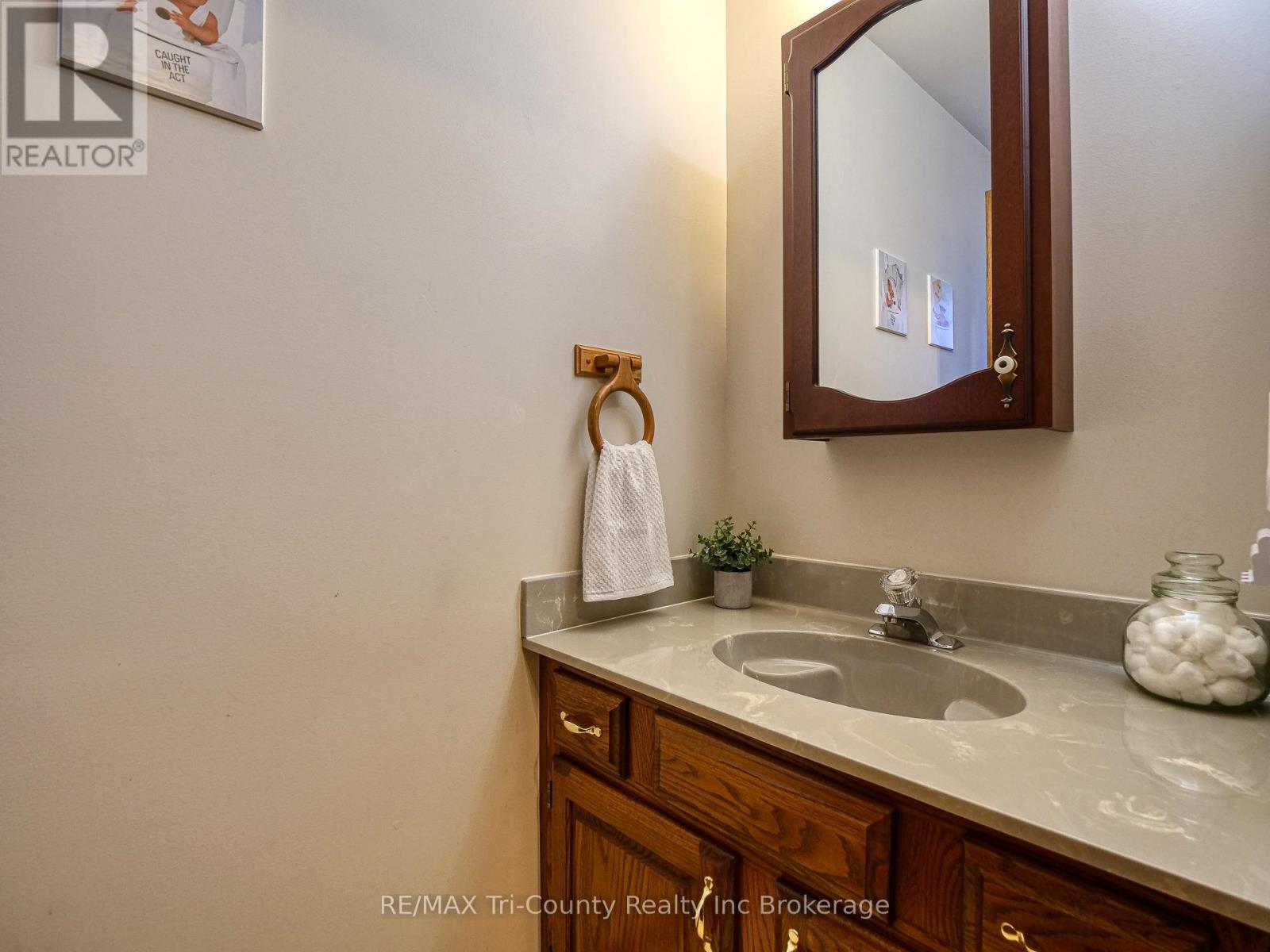 916 Norfolk County Rd 28, Norfolk, Ontario  N0E 1G0 - Photo 27 - X12404060