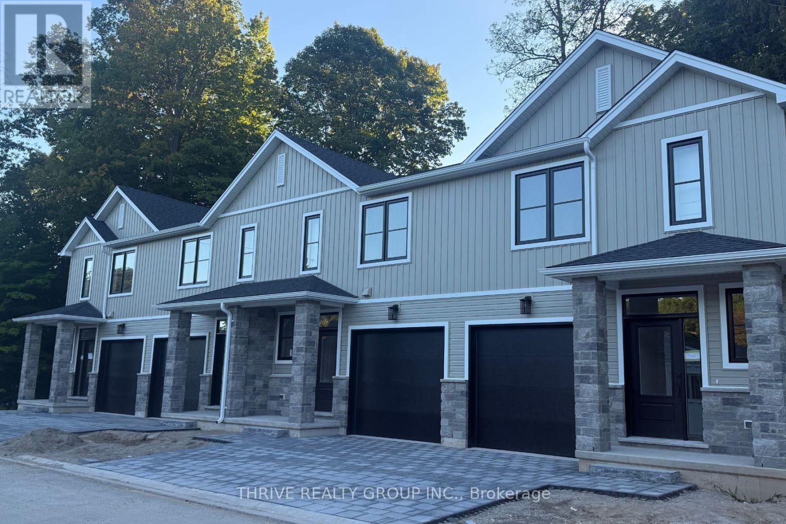 4 - 279 Hill Street, Central Elgin, Ontario  N5L 0C4 - Photo 2 - X12403713