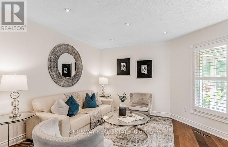 1398 Quest Circle, Mississauga, Ontario  L5N 8B5 - Photo 15 - W12402908