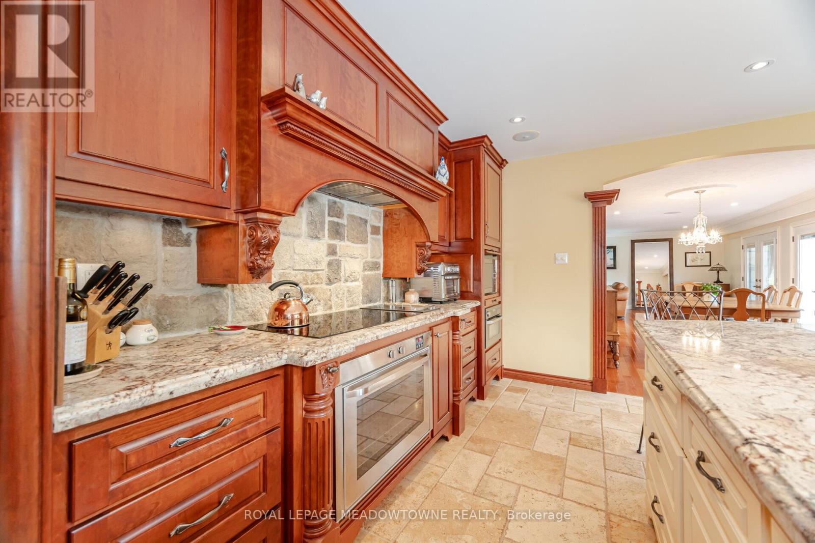 11302 Regional 25 Road, Halton Hills, Ontario  L7J 2M1 - Photo 15 - W12403810