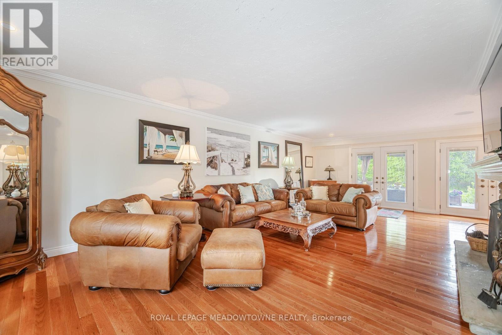 11302 Regional 25 Road, Halton Hills, Ontario  L7J 2M1 - Photo 9 - W12403810