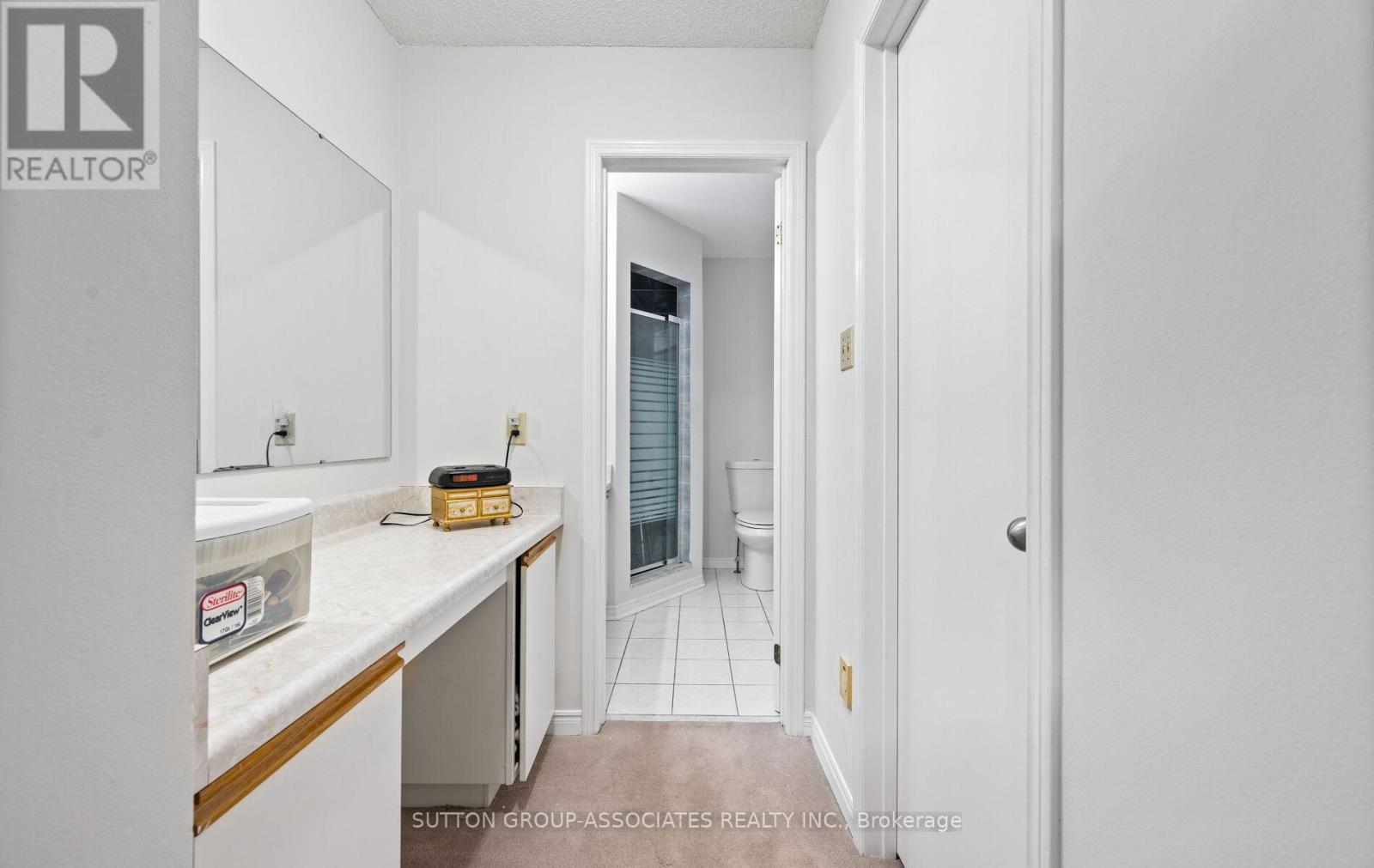 1252 Greenwood Crescent, Oakville, Ontario  L6J 6W5 - Photo 26 - W12403842