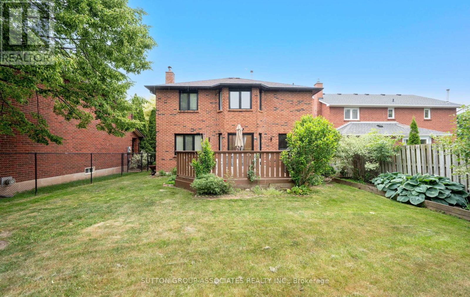 1252 Greenwood Crescent, Oakville, Ontario  L6J 6W5 - Photo 41 - W12403842