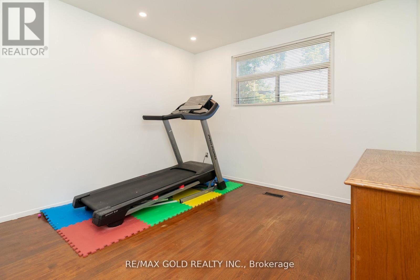 21 Argyle Crescent, Brampton, Ontario  L6T 1M9 - Photo 24 - W12403858