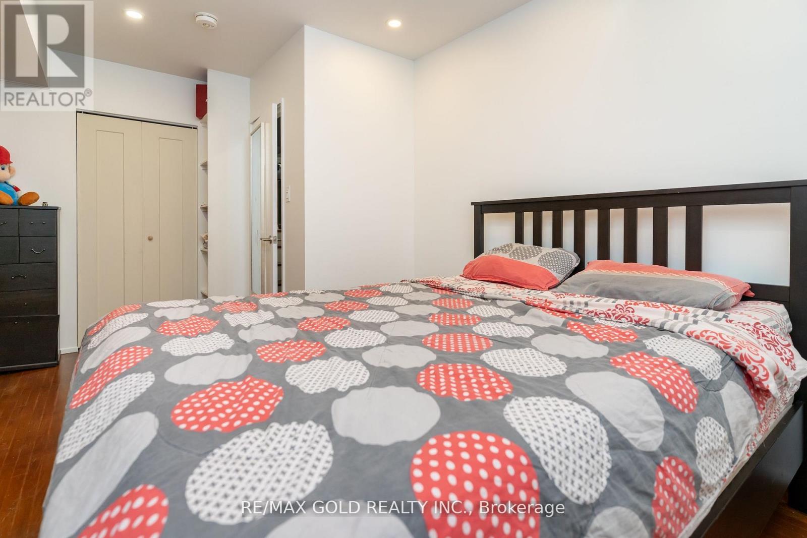 21 Argyle Crescent, Brampton, Ontario  L6T 1M9 - Photo 27 - W12403858