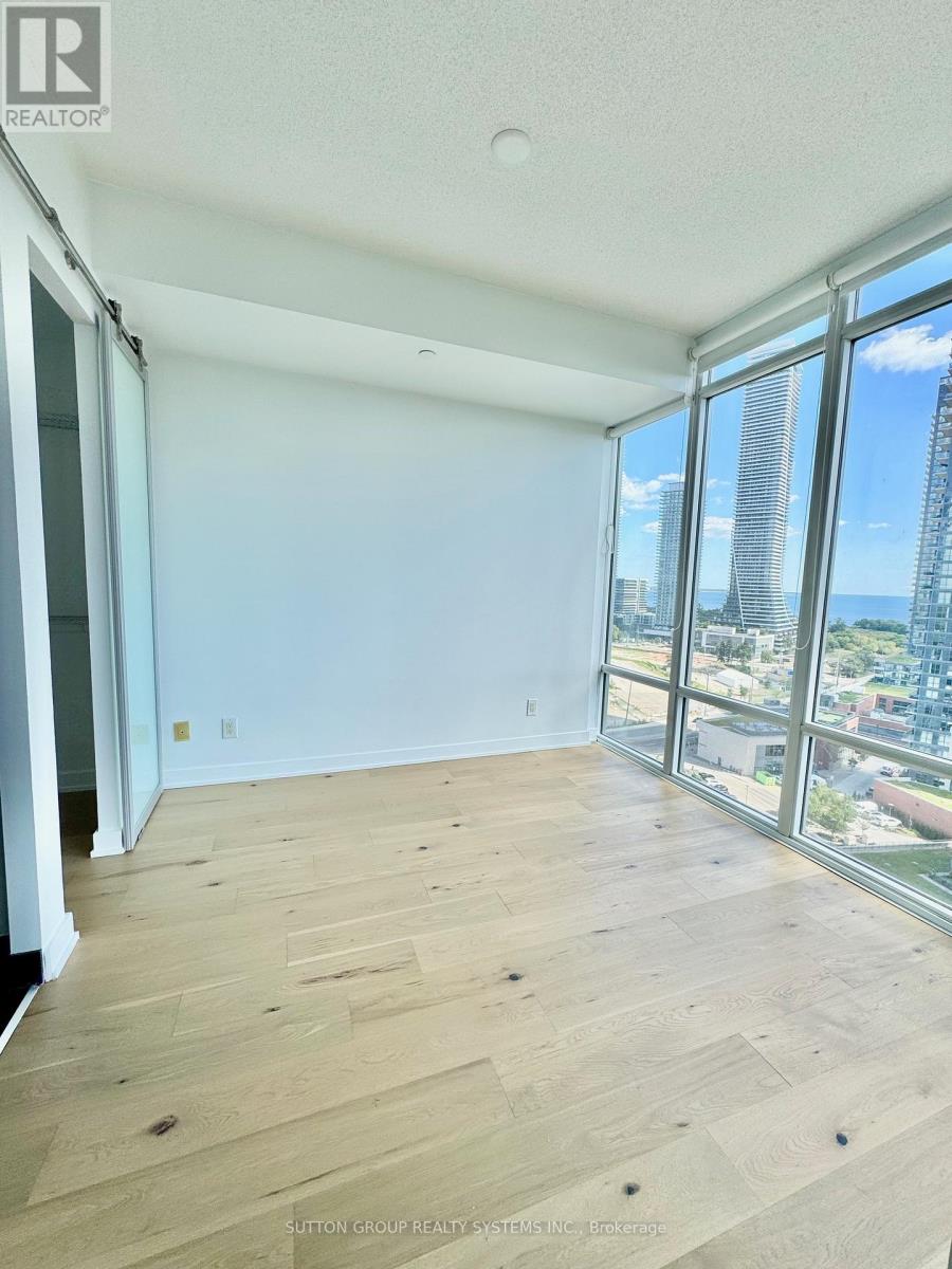 1807 - 88 Park Lawn Road, Toronto (Mimico), Ontario  M8Y 0B5 - Photo 11 - W12403862