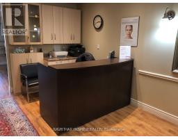 1525 ALBION ROAD, Toronto, Ontario