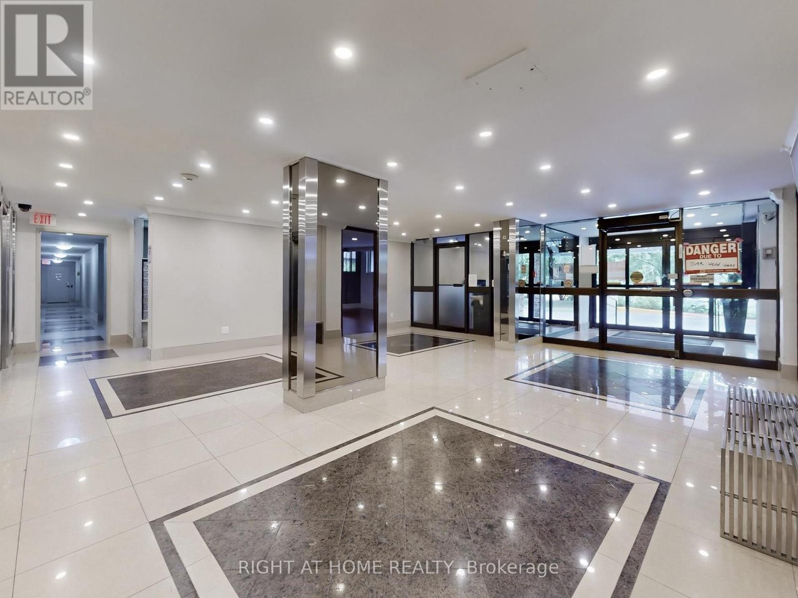 2303 - 85 Emmett Avenue, Toronto (Mount Dennis), Ontario  M6M 5A2 - Photo 5 - W12403888