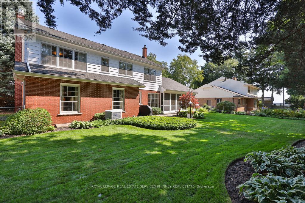 152 Breckondale Court, Burlington, Ontario  L7N 1X7 - Photo 37 - W12403907