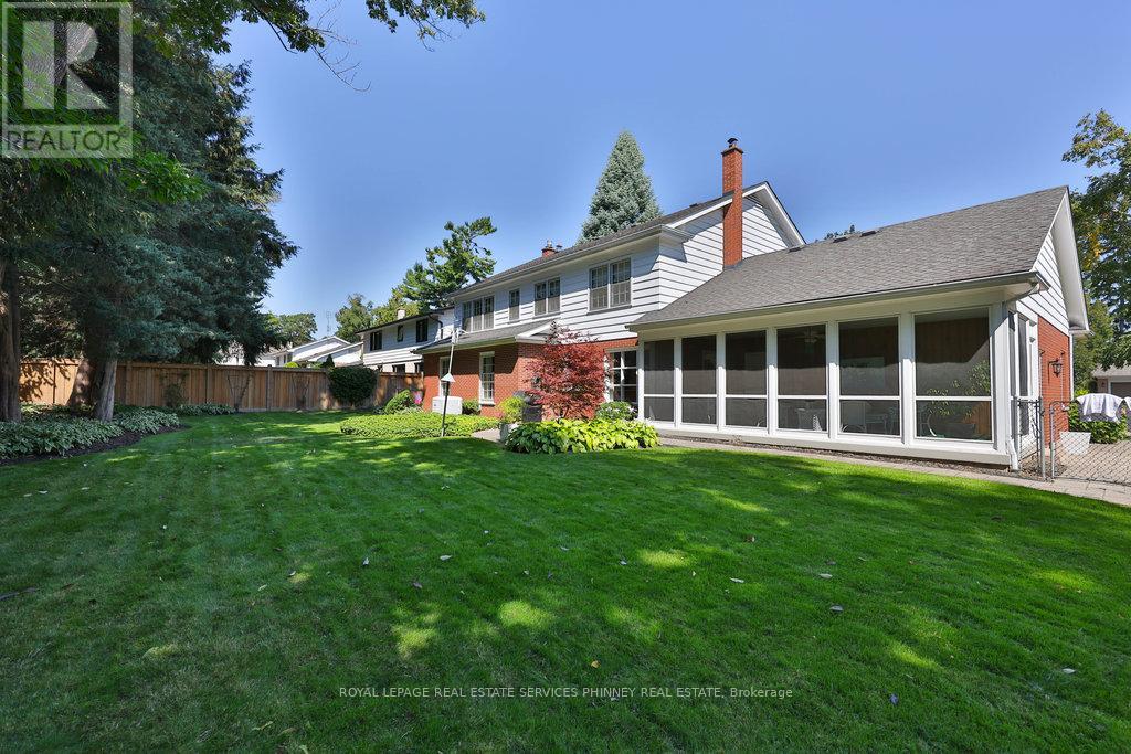 152 Breckondale Court, Burlington, Ontario  L7N 1X7 - Photo 39 - W12403907