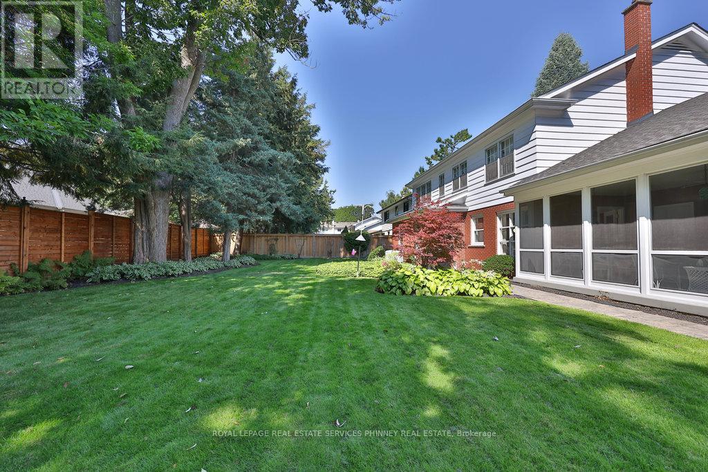 152 Breckondale Court, Burlington, Ontario  L7N 1X7 - Photo 40 - W12403907