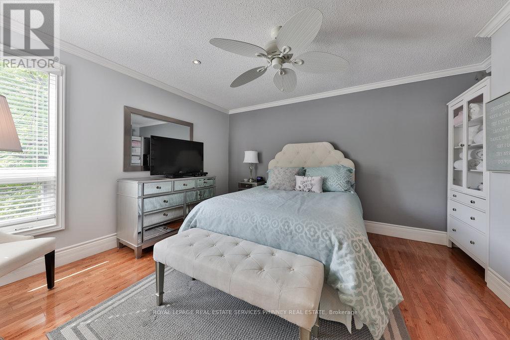27 - 1250 Marlborough Court, Oakville, Ontario  L6H 2W7 - Photo 19 - W12403928