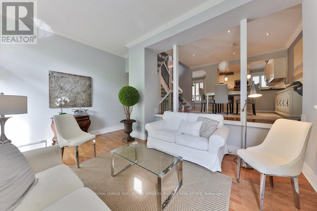 27 - 1250 Marlborough Court, Oakville, Ontario  L6H 2W7 - Photo 5 - W12403928