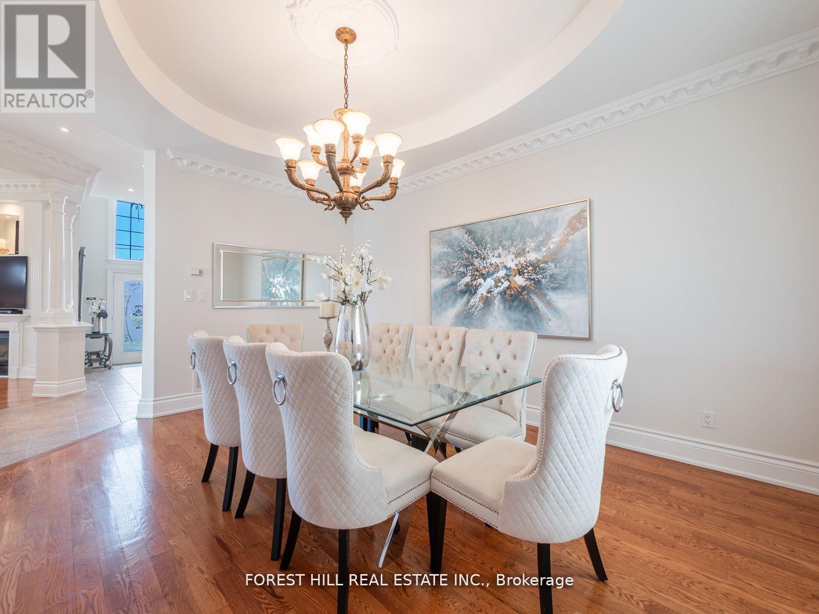 18 Highland Hill, Toronto, Ontario  M6A 2P8 - Photo 17 - W12403934
