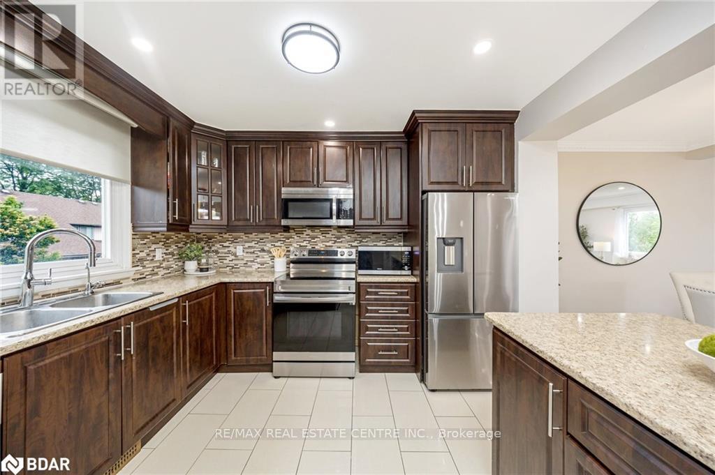 20 - 318 Laurier Avenue, Milton, Ontario  L9T 3M9 - Photo 16 - W12403939