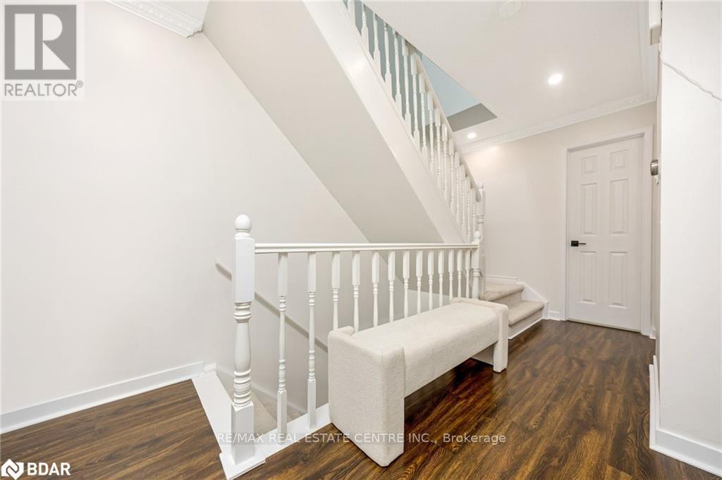 20 - 318 Laurier Avenue, Milton, Ontario  L9T 3M9 - Photo 19 - W12403939