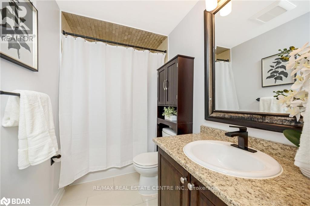20 - 318 Laurier Avenue, Milton, Ontario  L9T 3M9 - Photo 26 - W12403939