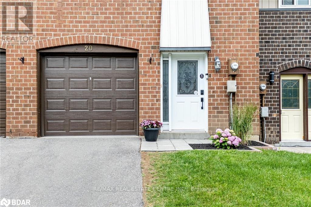 20 - 318 Laurier Avenue, Milton, Ontario  L9T 3M9 - Photo 3 - W12403939