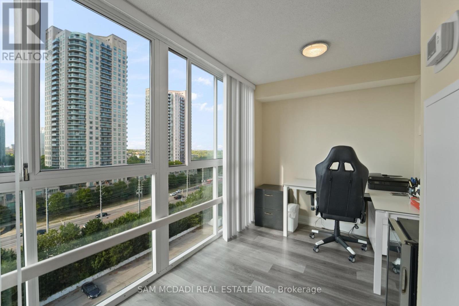 1207 - 3650 Kaneff Crescent, Mississauga, Ontario  L5A 4A1 - Photo 18 - W12403944