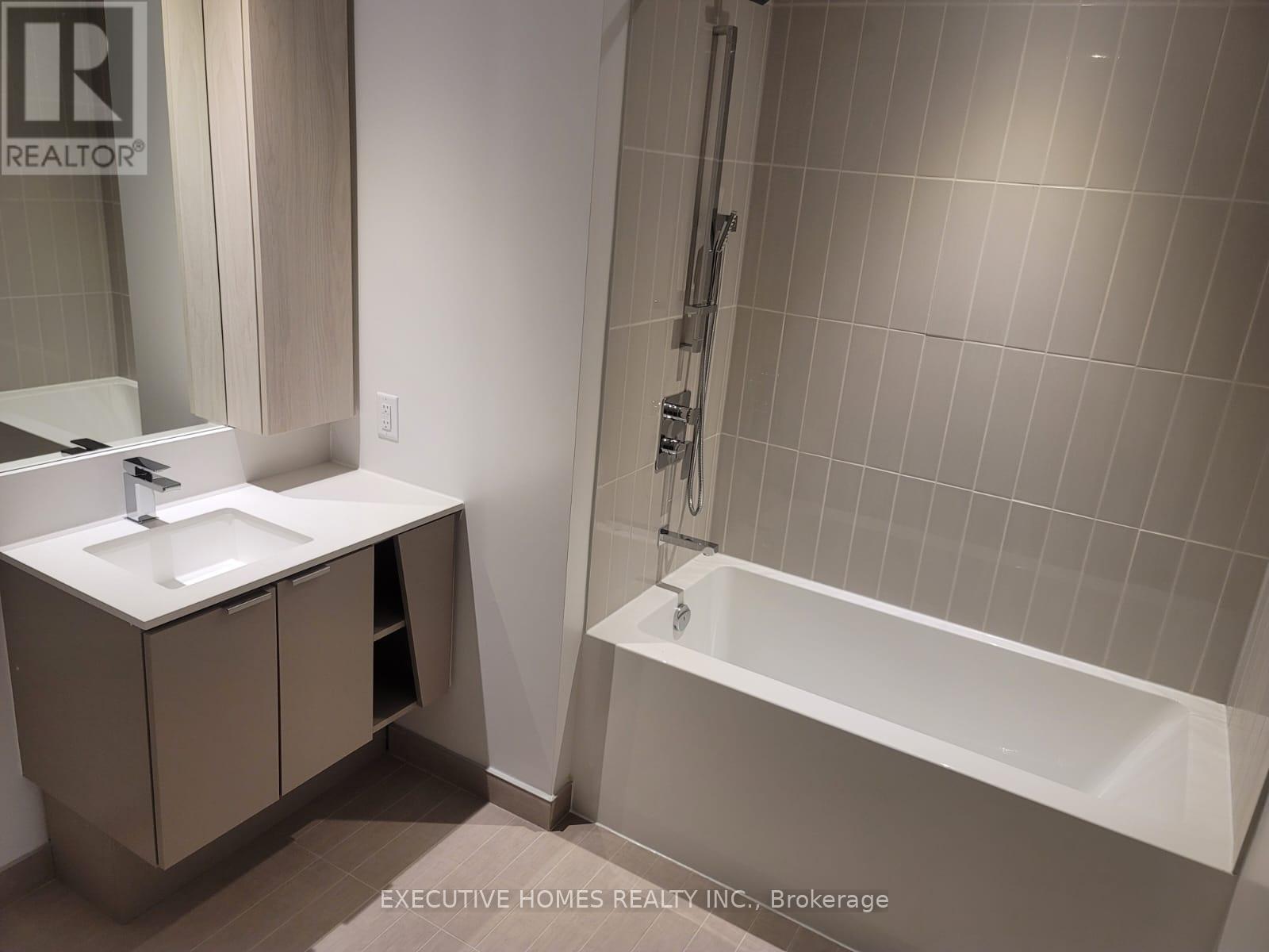 2312 - 3883 Quartz Road N, Mississauga, Ontario  L5E 0M4 - Photo 9 - W12403998