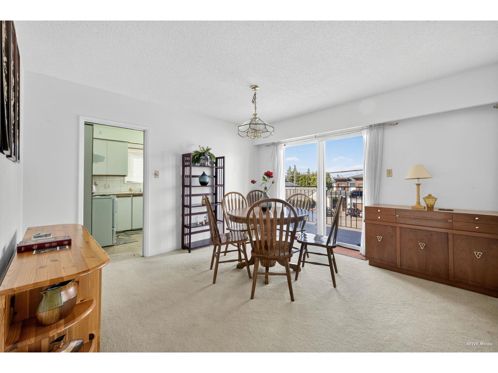 11640 98a Avenue, Surrey, British Columbia  V3V 2K9 - Photo 11 - R3046921