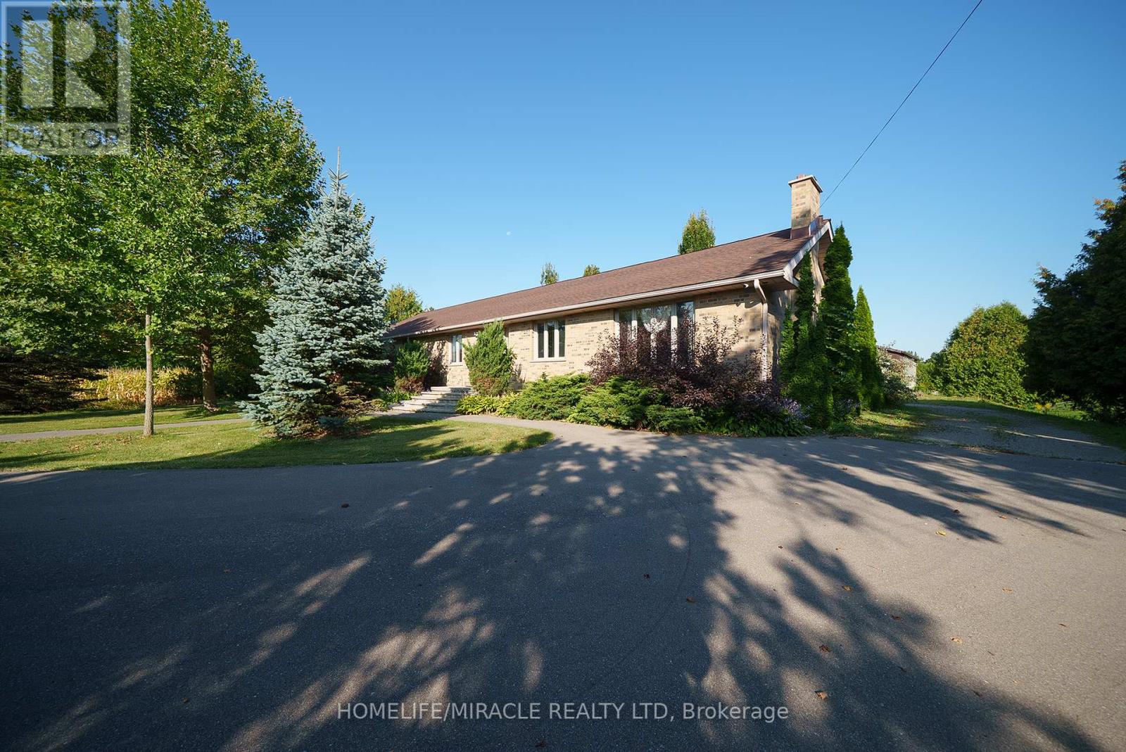 385 Mount Pleasant Road, Brantford, Ontario  N3T 1V3 - Photo 2 - X12403818