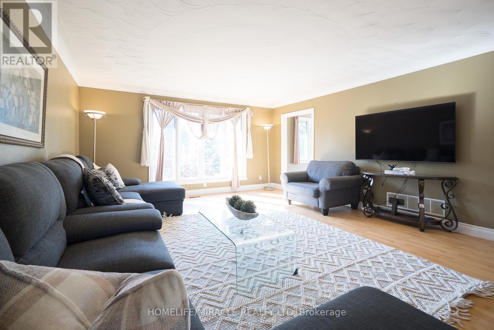 385 Mount Pleasant Road, Brantford, Ontario  N3T 1V3 - Photo 24 - X12403818
