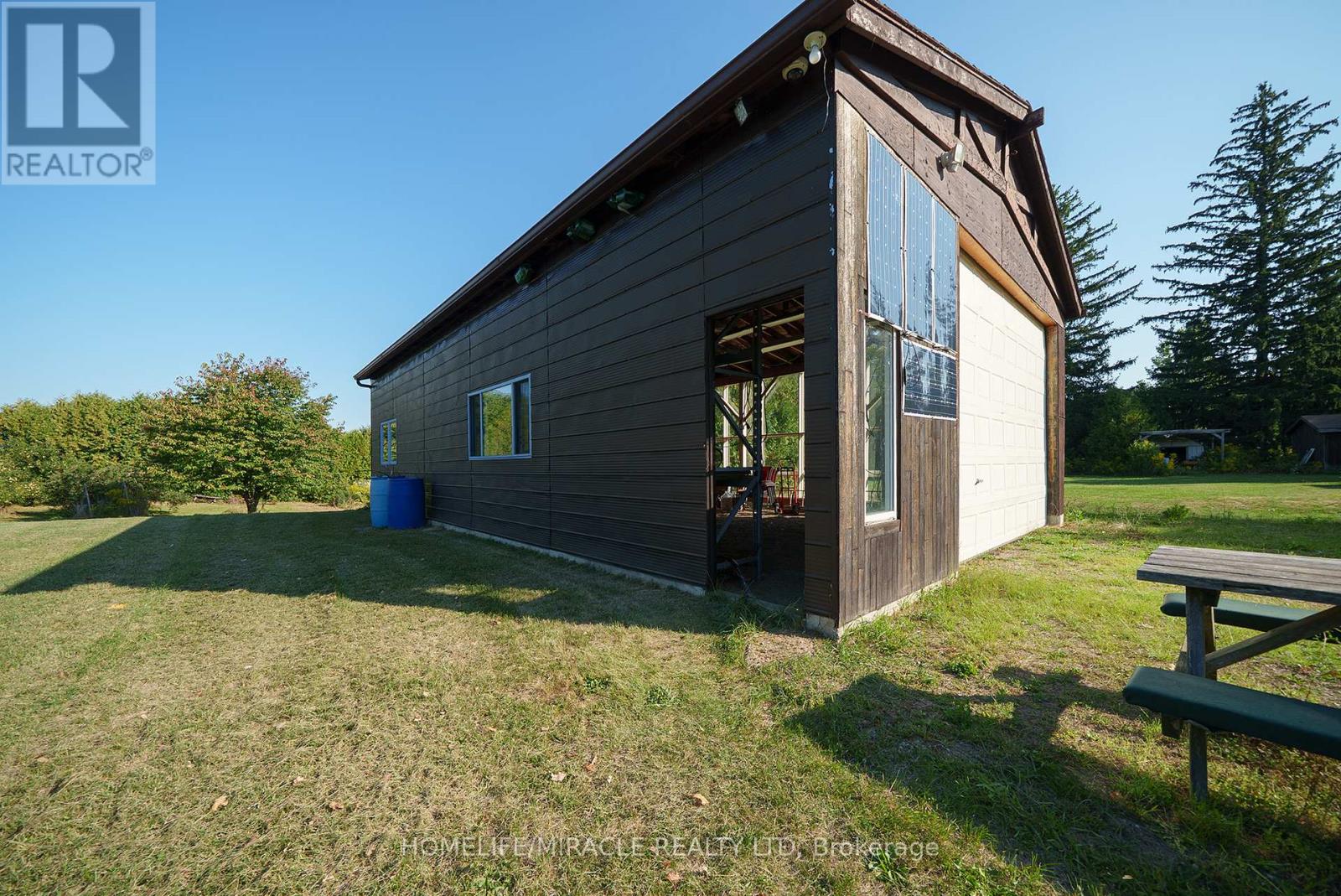 385 Mount Pleasant Road, Brantford, Ontario  N3T 1V3 - Photo 4 - X12403818