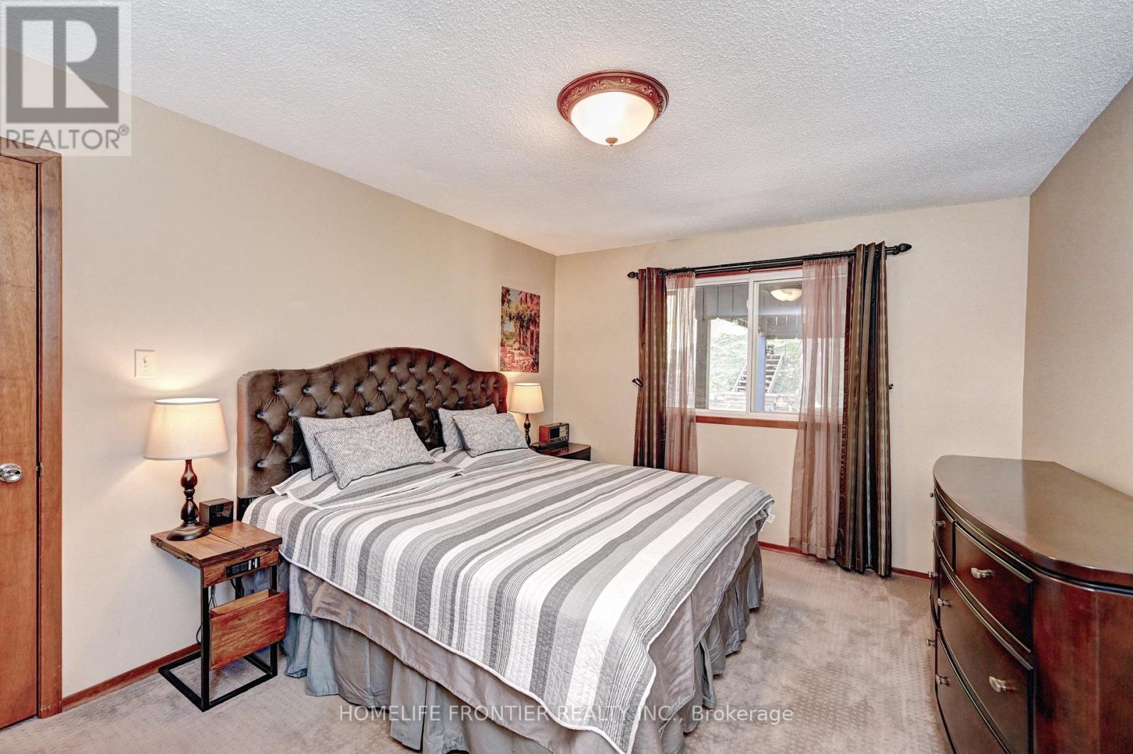 121 Forest Road, Brantford, Ontario  N3S 7L5 - Photo 18 - X12403830