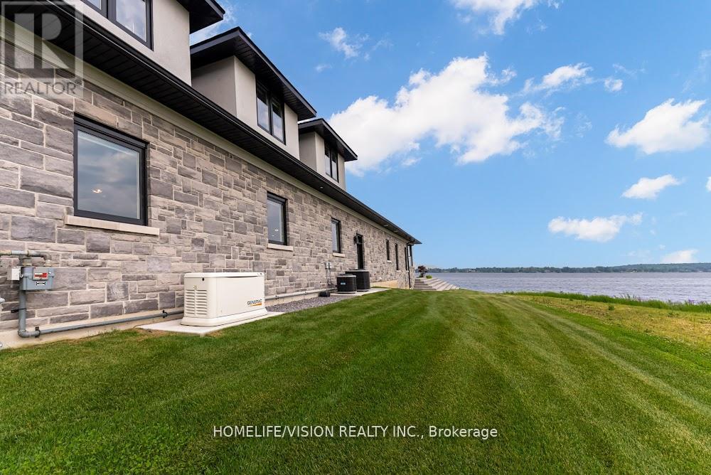 1828 Old Highway 2, Belleville (Belleville Ward), Ontario  K8N 4Z2 - Photo 47 - X12403915