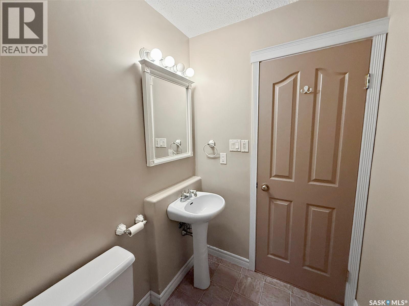 522 Battleford Trail, Swift Current, Saskatchewan  S9H 5C6 - Photo 13 - SK017500