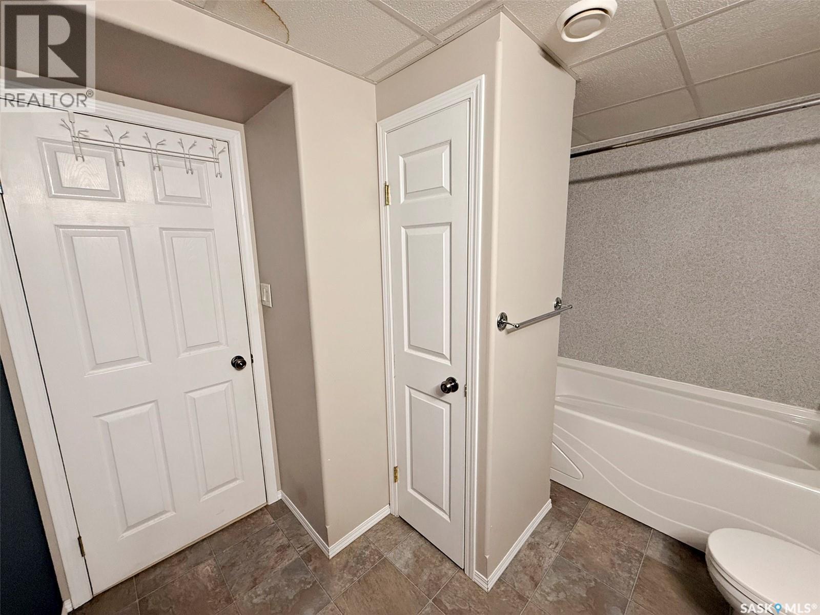 522 Battleford Trail, Swift Current, Saskatchewan  S9H 5C6 - Photo 24 - SK017500