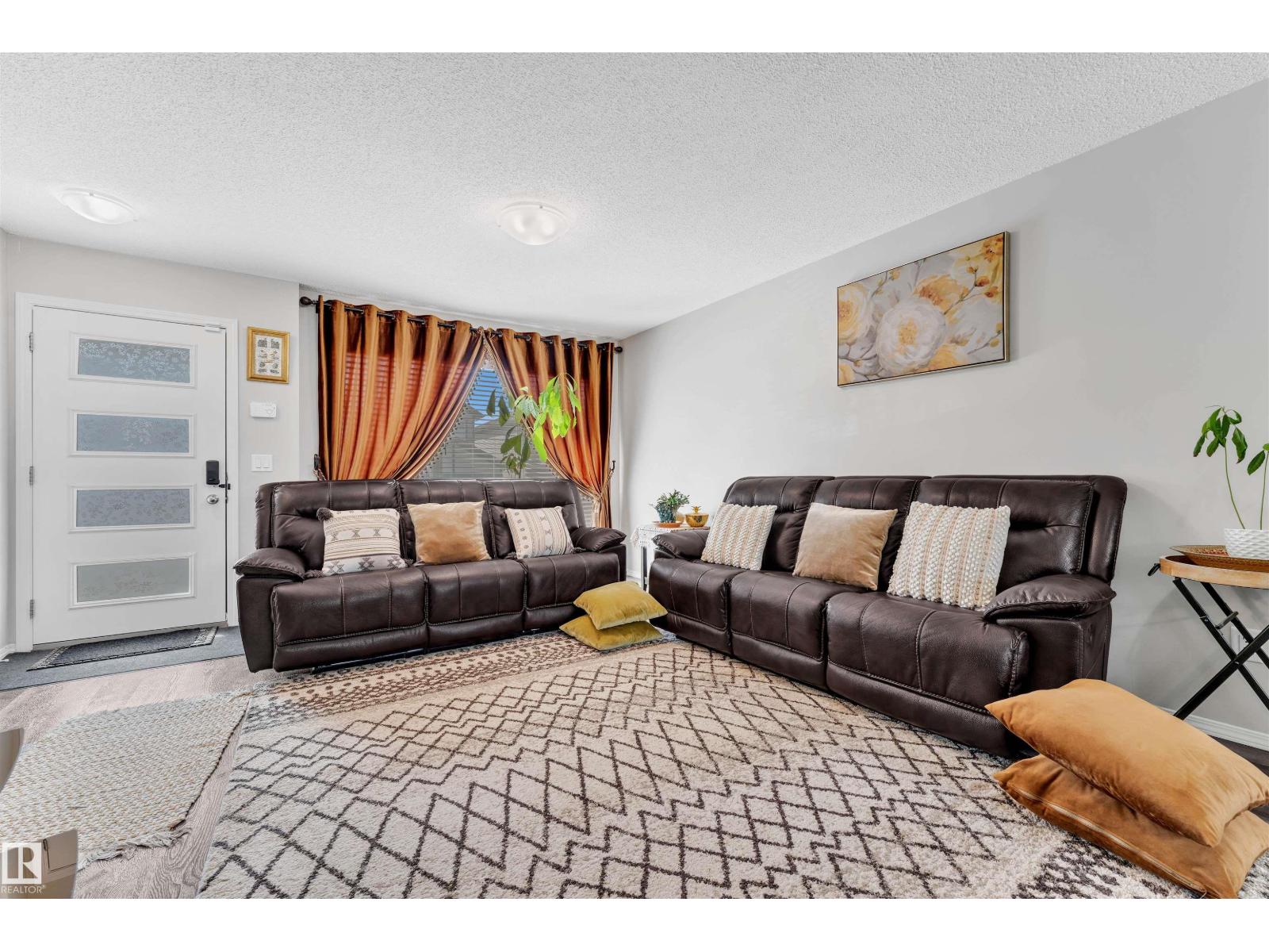 4620 175 Av Nw, Edmonton, Alberta  T5Y 4A1 - Photo 5 - E4457647