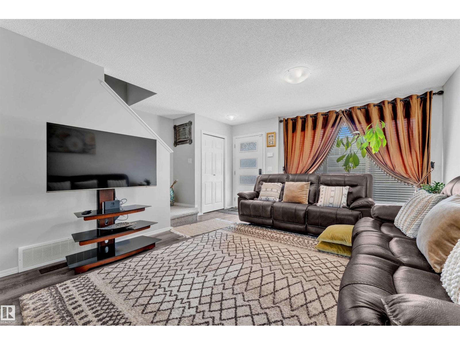 4620 175 Av Nw, Edmonton, Alberta  T5Y 4A1 - Photo 4 - E4457647