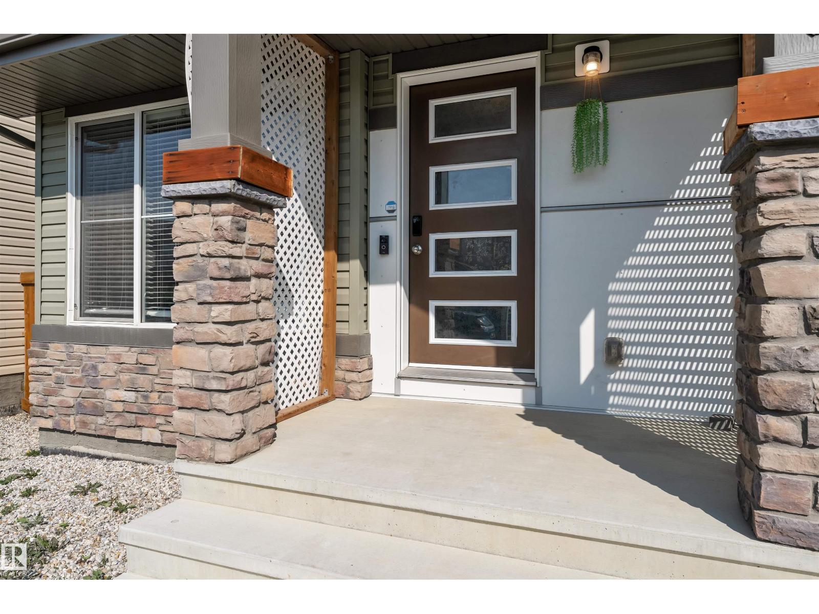 4620 175 Av Nw, Edmonton, Alberta  T5Y 4A1 - Photo 3 - E4457647