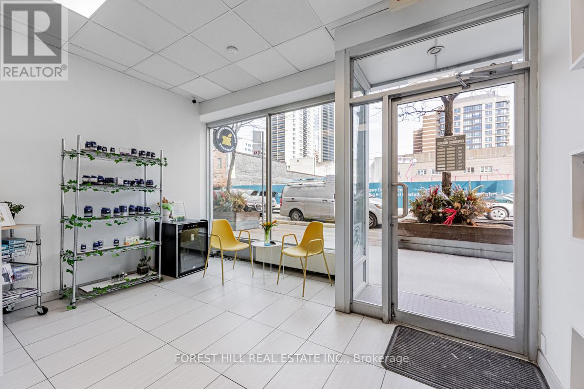 1398 Yonge Street, Toronto (Yonge-St. Clair), Ontario  M4T 1Y5 - Photo 10 - C12404075
