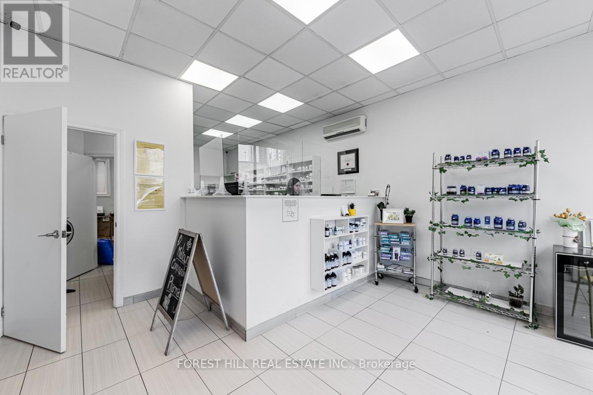1398 Yonge Street, Toronto (Yonge-St. Clair), Ontario  M4T 1Y5 - Photo 6 - C12404075