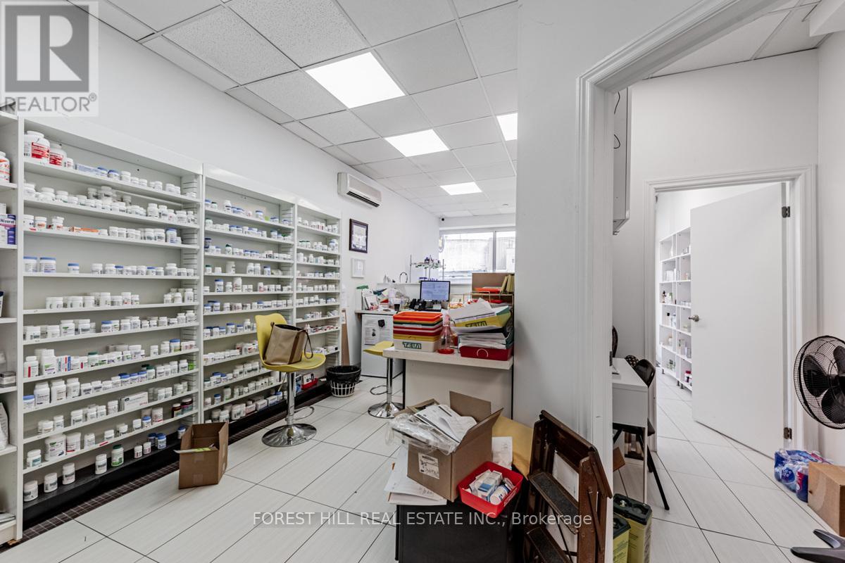 1398 Yonge Street, Toronto (Yonge-St. Clair), Ontario  M4T 1Y5 - Photo 9 - C12404075